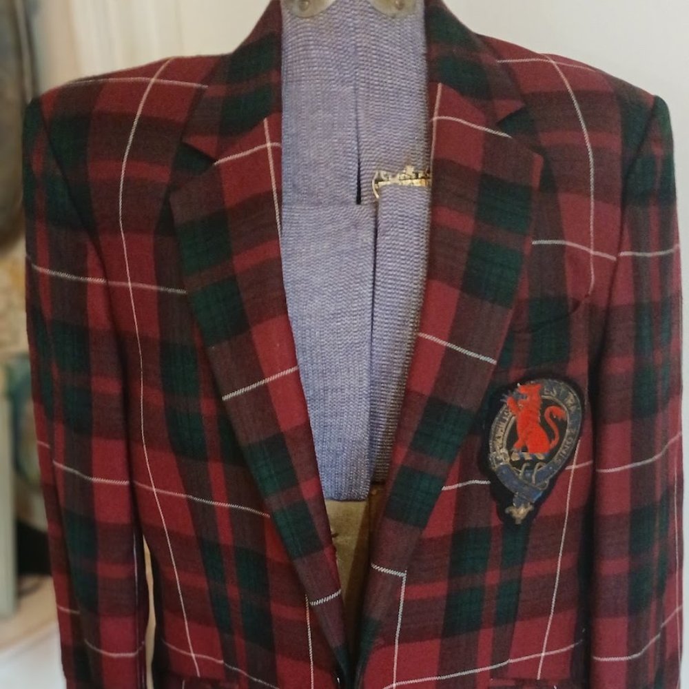 GeoffreyTaylor Highlands Crafts Scotland Plaid jacket with embroidered crest